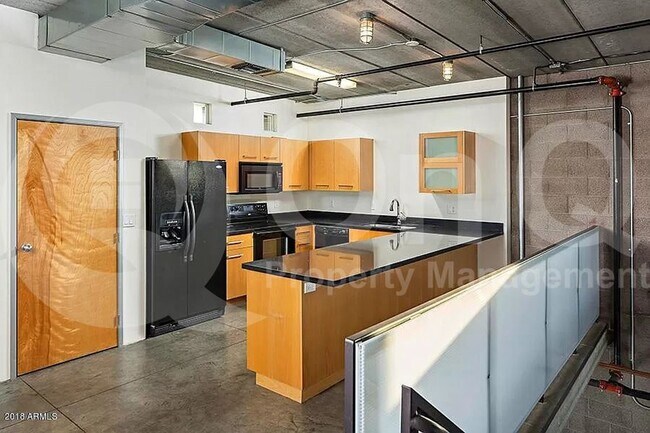 Photo - 675 S Roosevelt St House