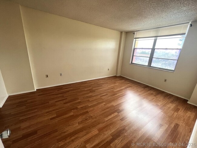 Photo - 15600 NW 7th Ave Unit 516