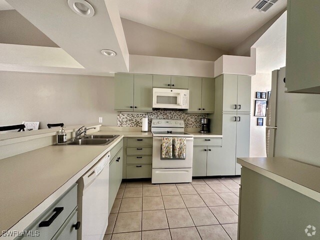 Building Photo - 13111 Regent Cir Rental
