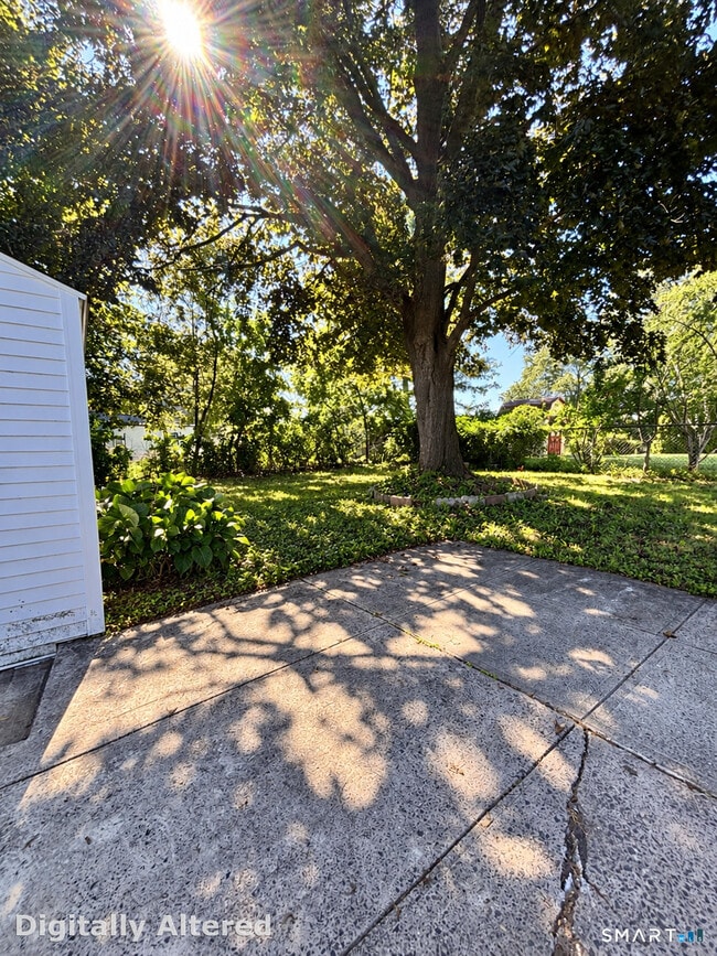 26 Cumley St