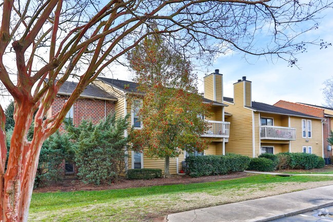 Photo - Johnston Creek Crossing Apartments