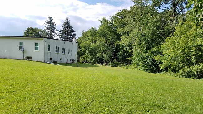 Photo - 140 S Poplar St Unit 140