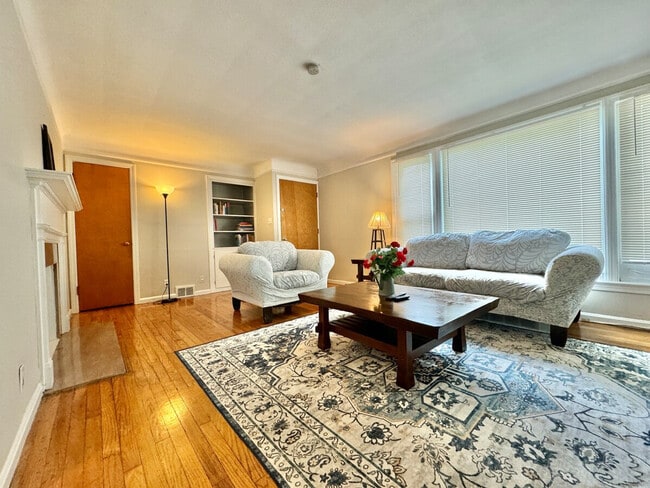 Photo - 2199 Cranston Rd Unidad ID1057684P