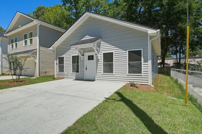 Building Photo - 4705 Boundary St