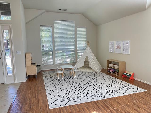 Photo - 2616 Travis Dr