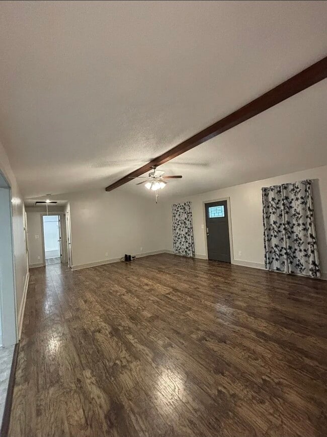 Photo - 113 Moss Ln
