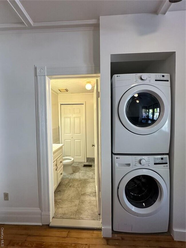 118 W Main St Apartment Unit 1 Middletown, NY