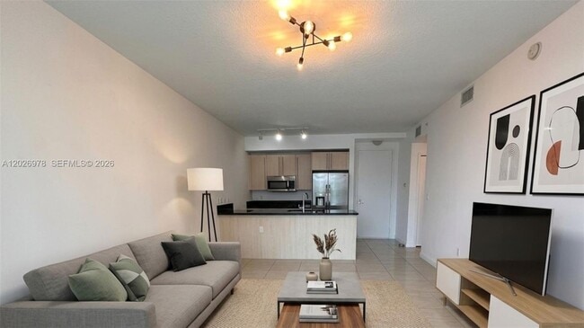Photo - 79 SW 12th St