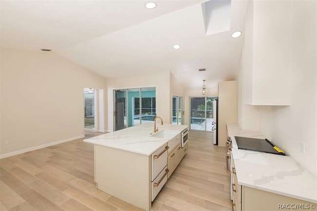 Photo - 1105 N Chance Way