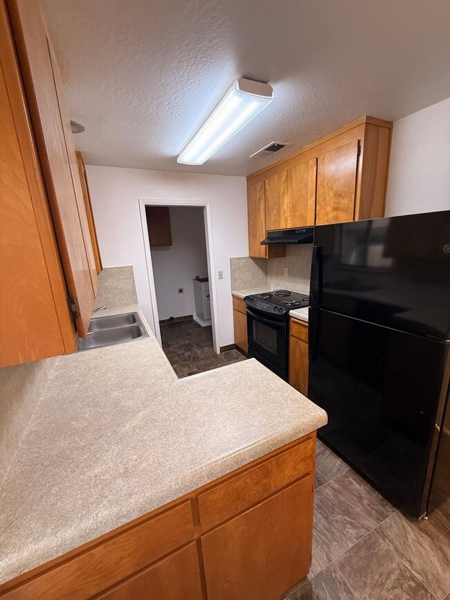 Photo - 965 Cyndi Cir Unit 965 Cyndi Circle #B