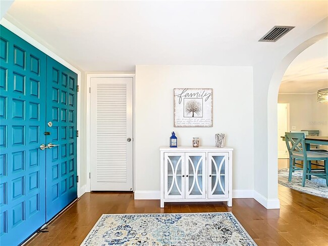 Photo - 2250 Watrous Dr