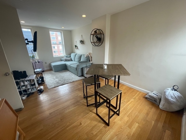 Photo - 205 Endicott St