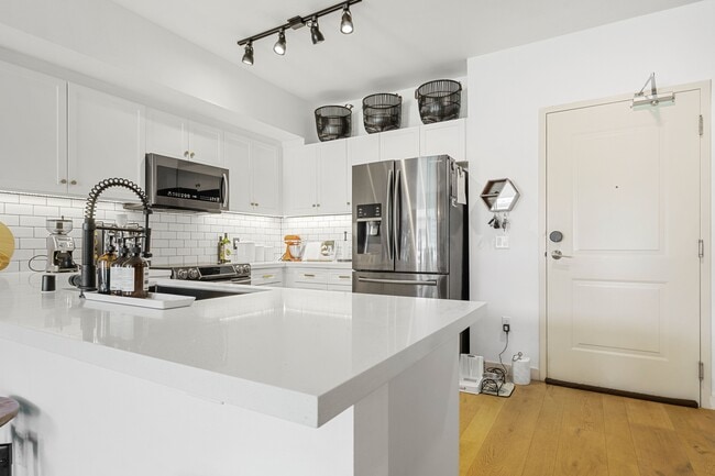 Photo - 12655 Bluff Creek Dr Unit Playa Vista