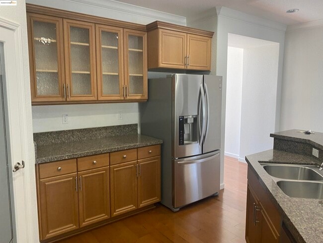 Photo - 9821 Key W Way