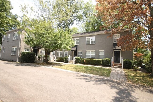 Building Photo - 285 Oxford Pl NE