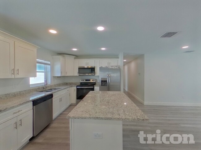 Photo - 6379 29th St N