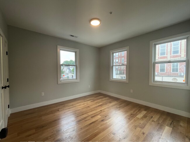 Photo - 199 Boylston St Unit T