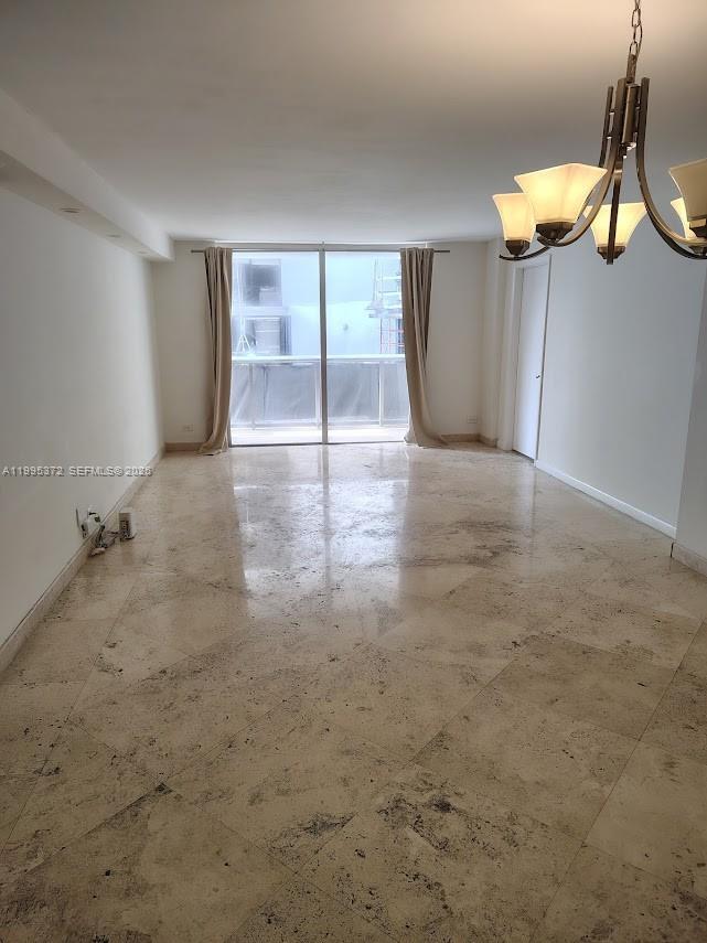 Photo - 6039 Collins Ave Unidad 407