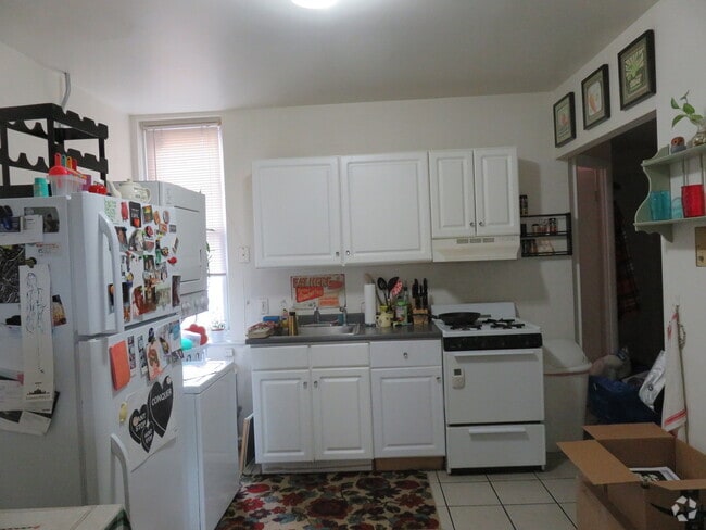 Building Photo - 737 Christian St Unit #3 Rental