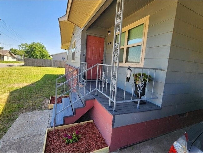 Photo - 2421 N Prospect Ave