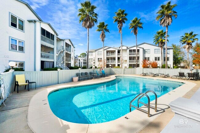 Photo - 2200 E 2nd St