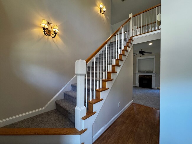 Photo - 181 New Hampshire Ct