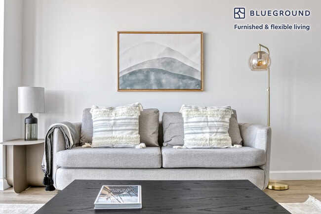 Photo - 100 Landsdowne St Unit SI FL11-ID585