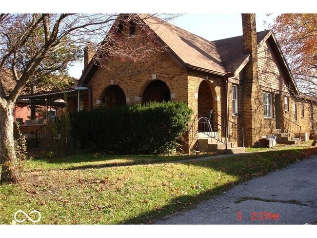 Building Photo - 5223 E 10th St Rental