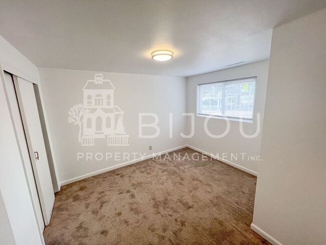 Photo - 4418 N Chestnut St Unit B