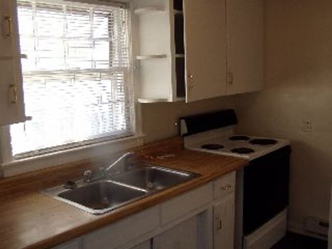 Photo - 3 Bedroom House in Fort Hill