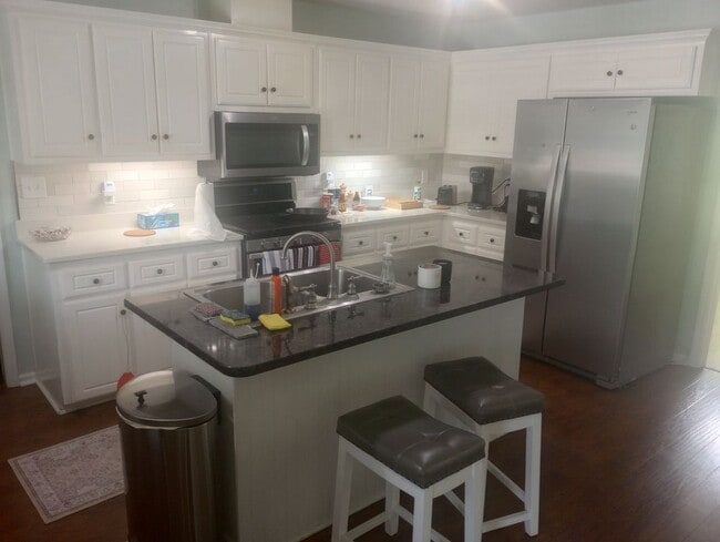 Photo - 518 Ridgecliff Ct