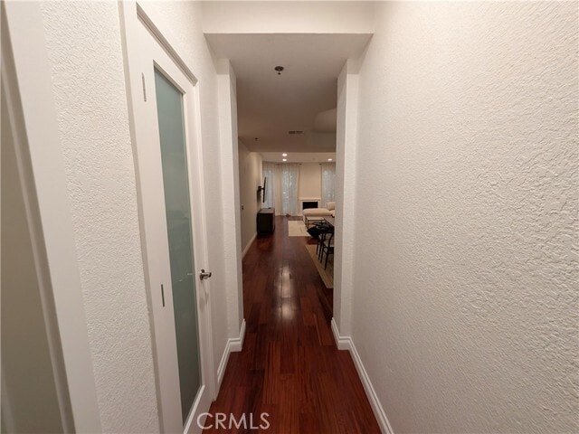 Photo - 585 N Rossmore Ave Unidad 207