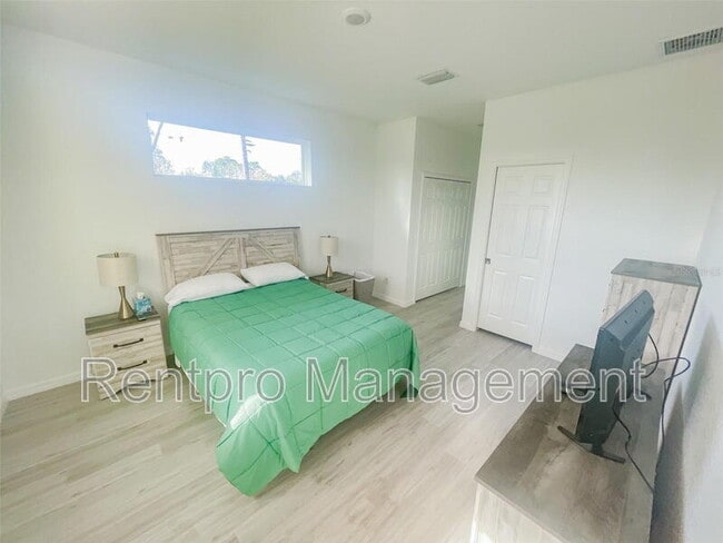 Photo - 2805 Wells Ave