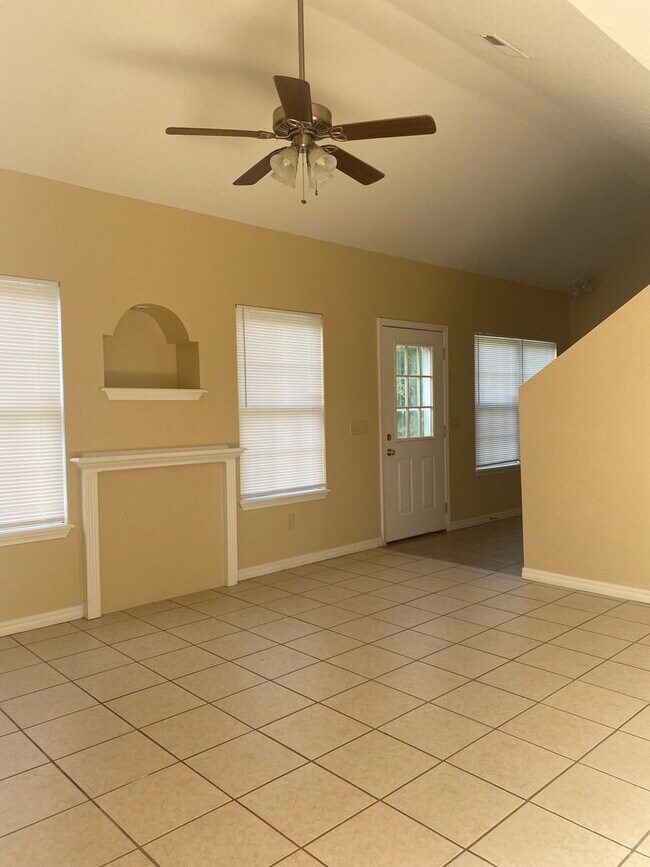 Photo - 90-92 West Rainsong Unit 92 West Rainsong