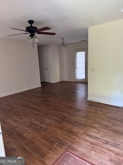 Photo - 301 Aldred Ave