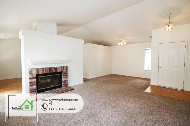 Photo - 1117 Grouse Dr