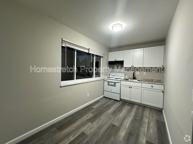 Building Photo - 5 Bruce Dr Unit 3 Rental