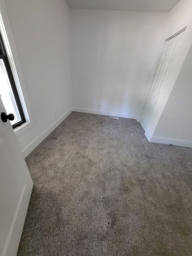 Photo - 3 BED 1 BATH