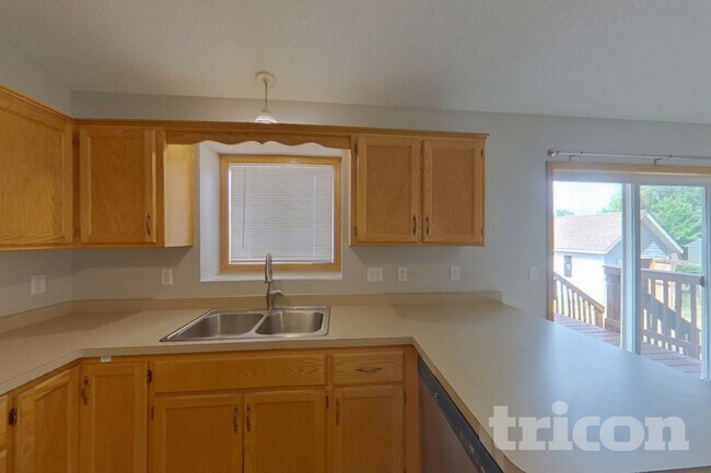 Photo - 1080 Kilbirnie Rd