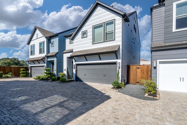 Photo - 968 Ford Pines Ln