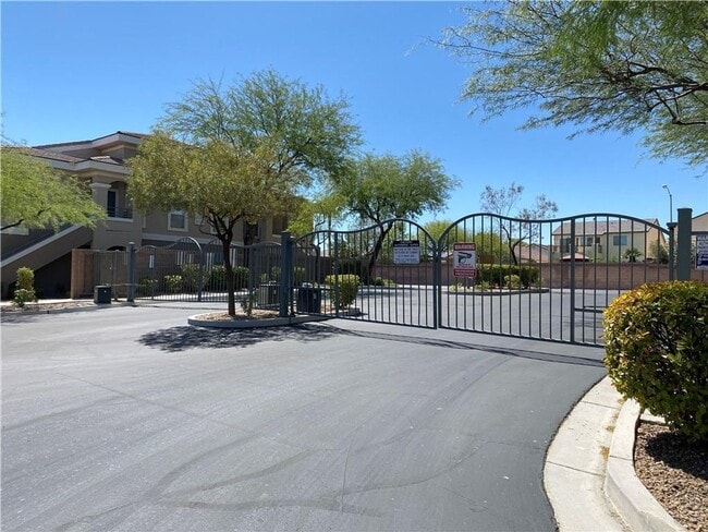 Photo - 9330 W Maule Ave
