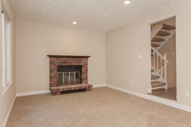 Photo - 2911 Bridgehampton Ct