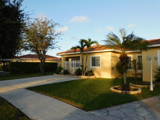 Photo - 21511 SW 122nd Ct