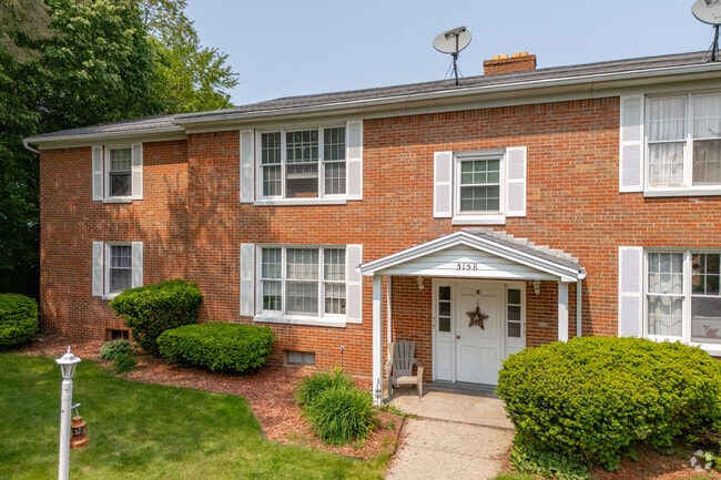 Photo - Locust Garden Apartments