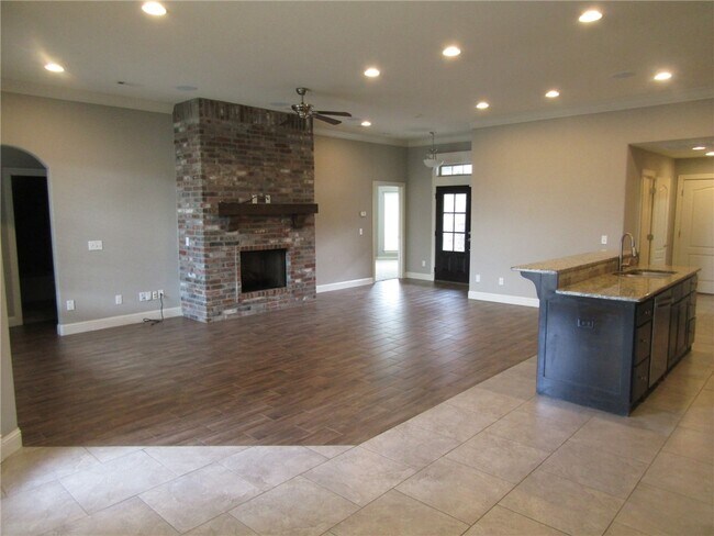 Photo - 4200 SW Rhinestone Blvd