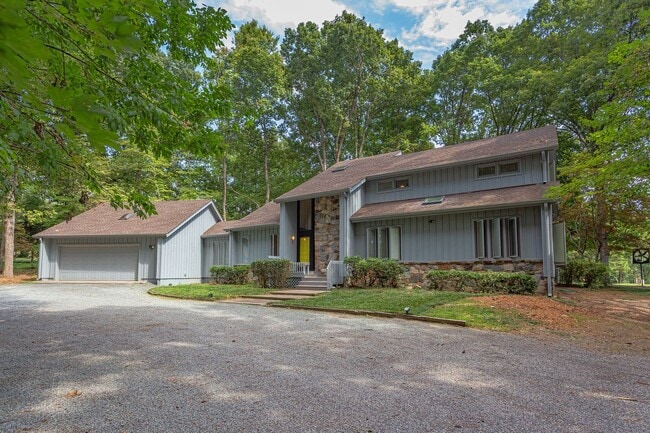 Photo - This Home is a Hole in One!