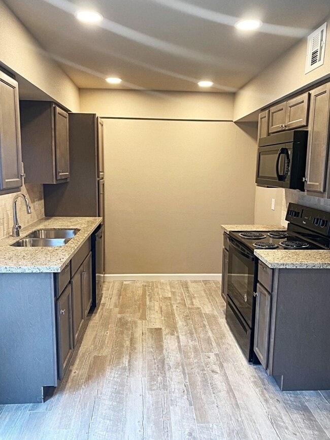 Photo - 8674 Glen Meadow Ln