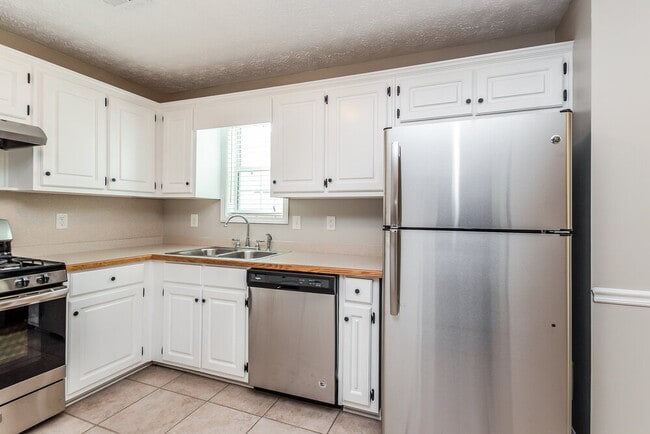 Photo - 173 Waters Edge Dr