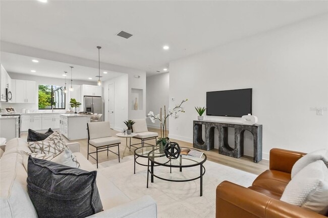 Photo - 758 Highland Ave