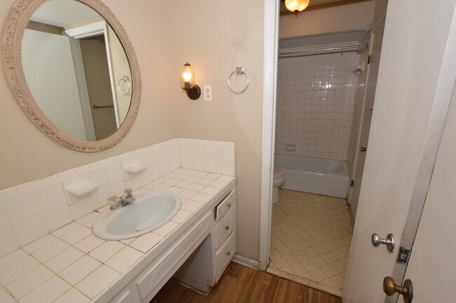 Photo - Bradford Landing Unit G